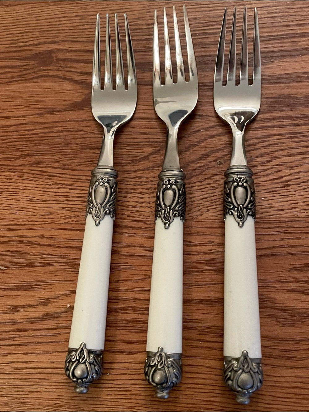Home Essentials Renaissance Bone Dinner Forks Set Of 3